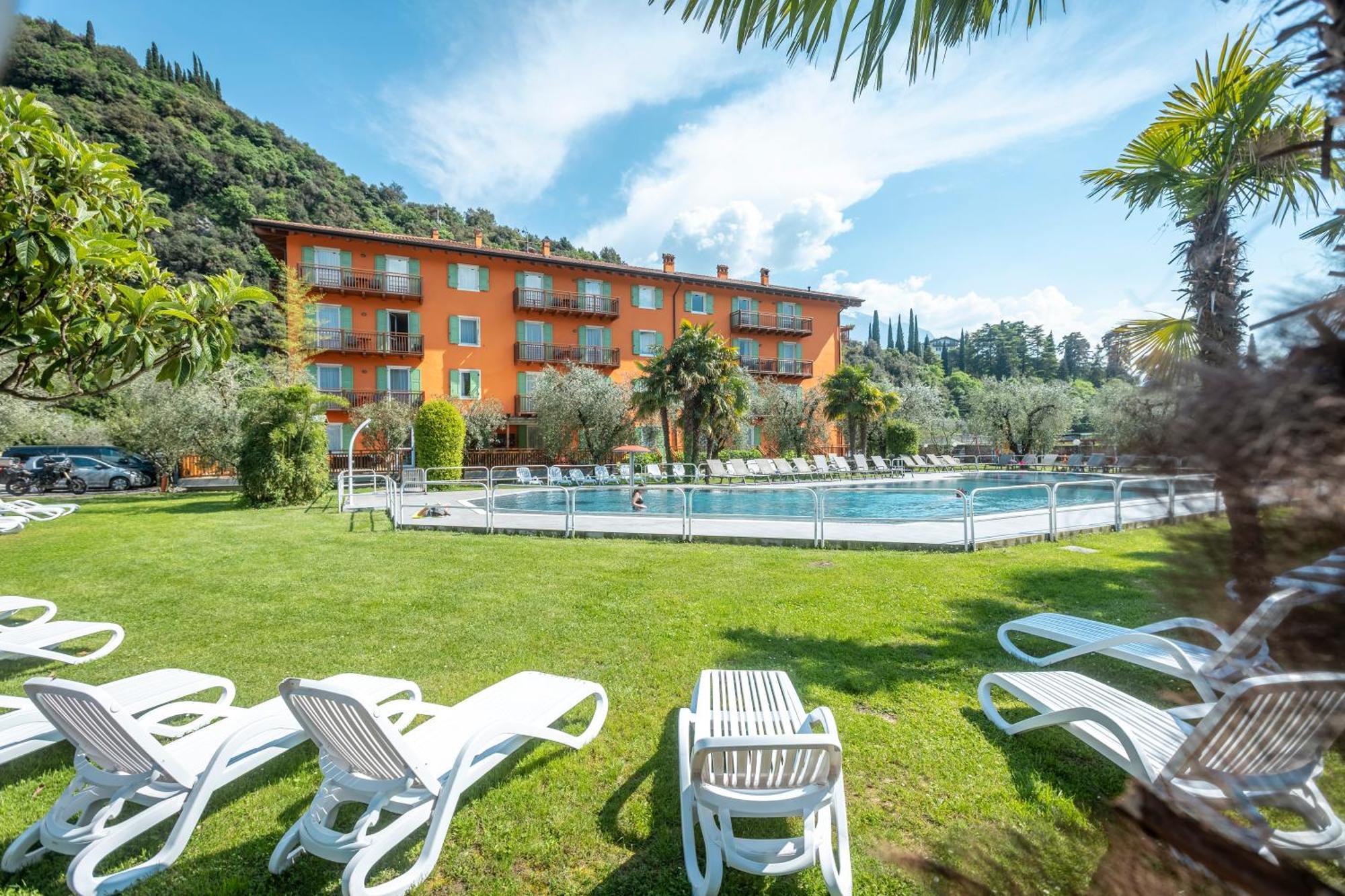 Residence Filanda Riva del Garda Ngoại thất bức ảnh